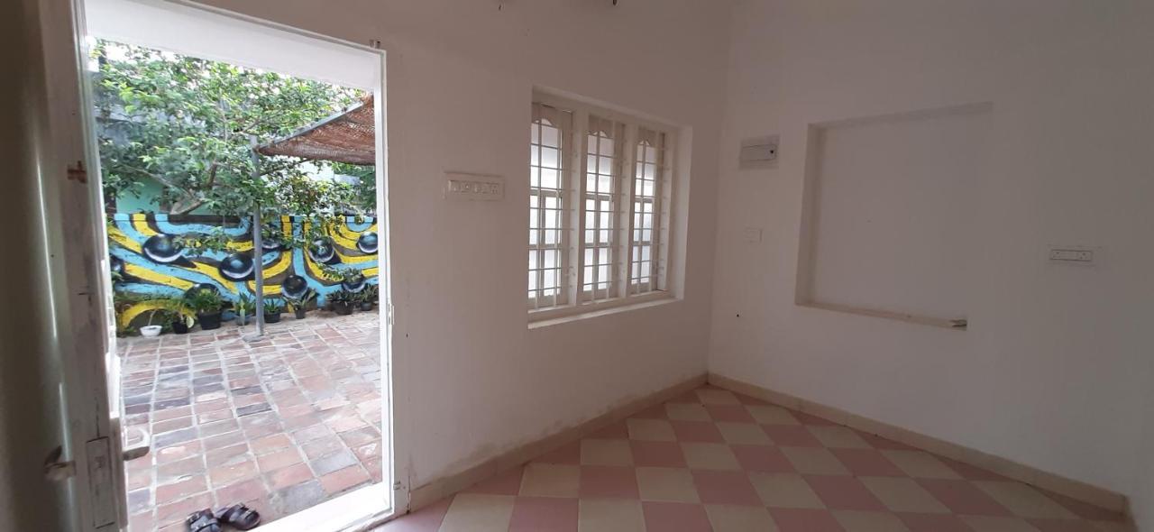 A Loft Vandrerhjem Alappuzha Eksteriør bilde